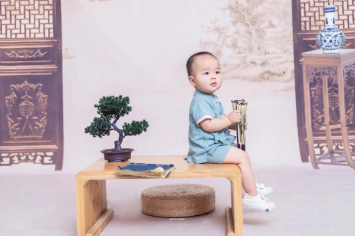 吉林宝宝几个月翻身才正常